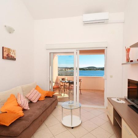 Apartmani Basic Rogoznica Rogoznica  Esterno foto
