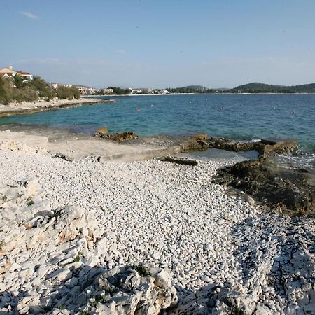 Apartmani Basic Rogoznica Rogoznica  Esterno foto