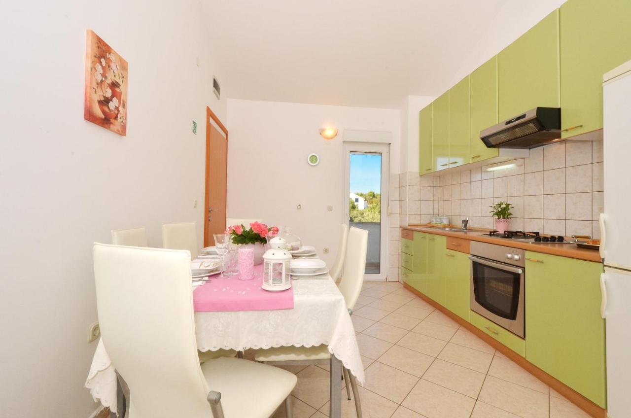 Apartmani Basic Rogoznica Rogoznica  Esterno foto