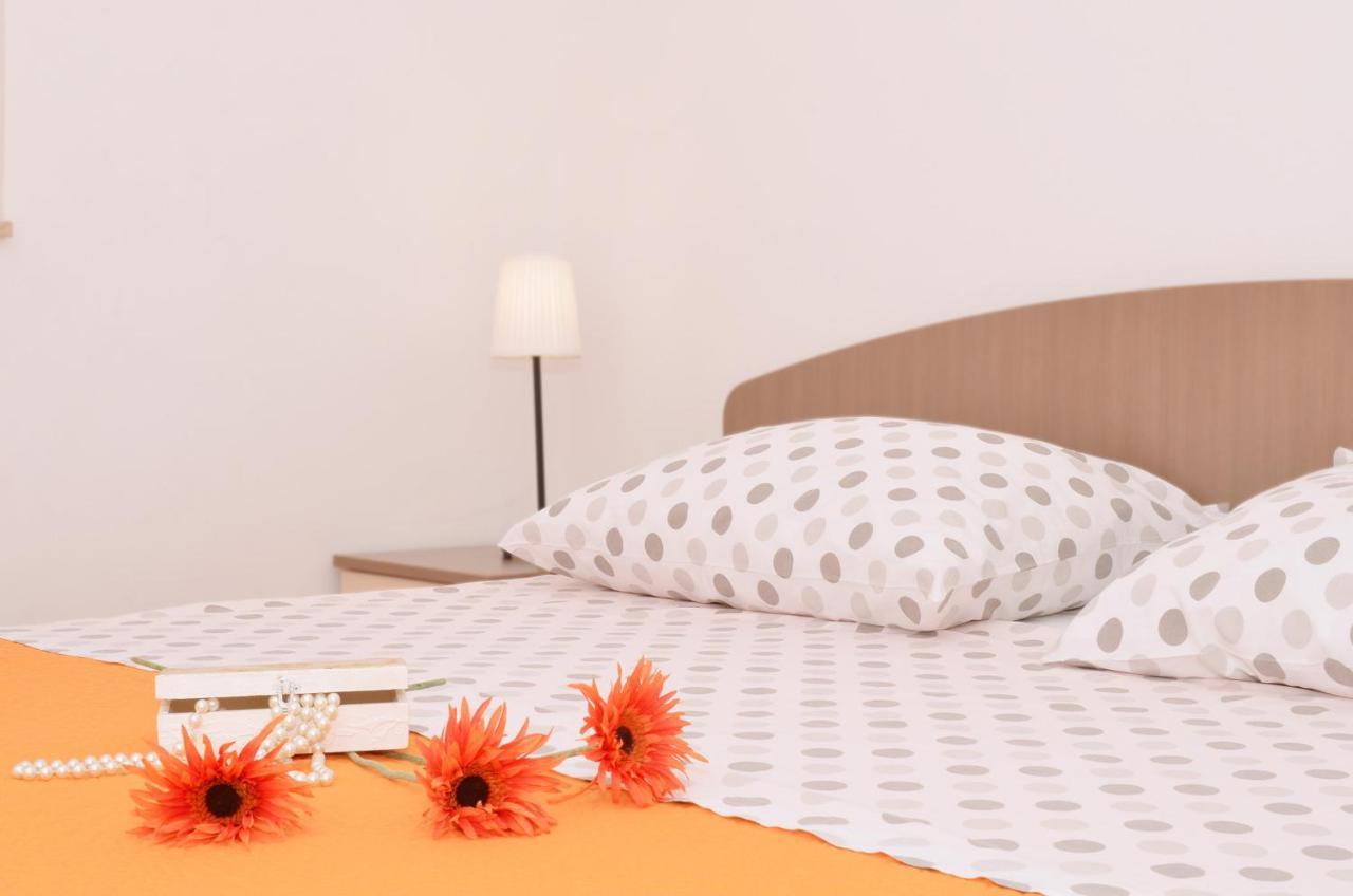 Apartmani Basic Rogoznica Rogoznica  Esterno foto
