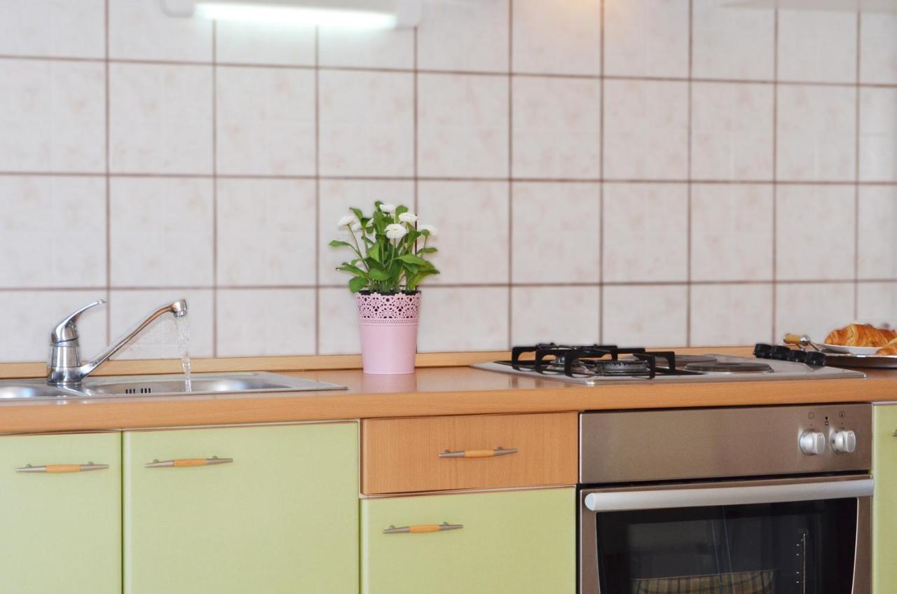 Apartmani Basic Rogoznica Rogoznica  Esterno foto