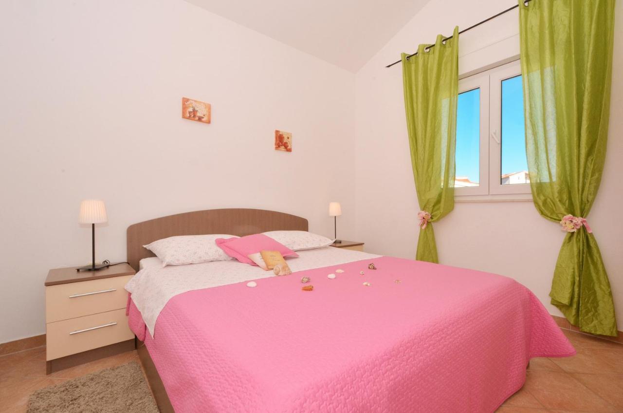Apartmani Basic Rogoznica Rogoznica  Esterno foto