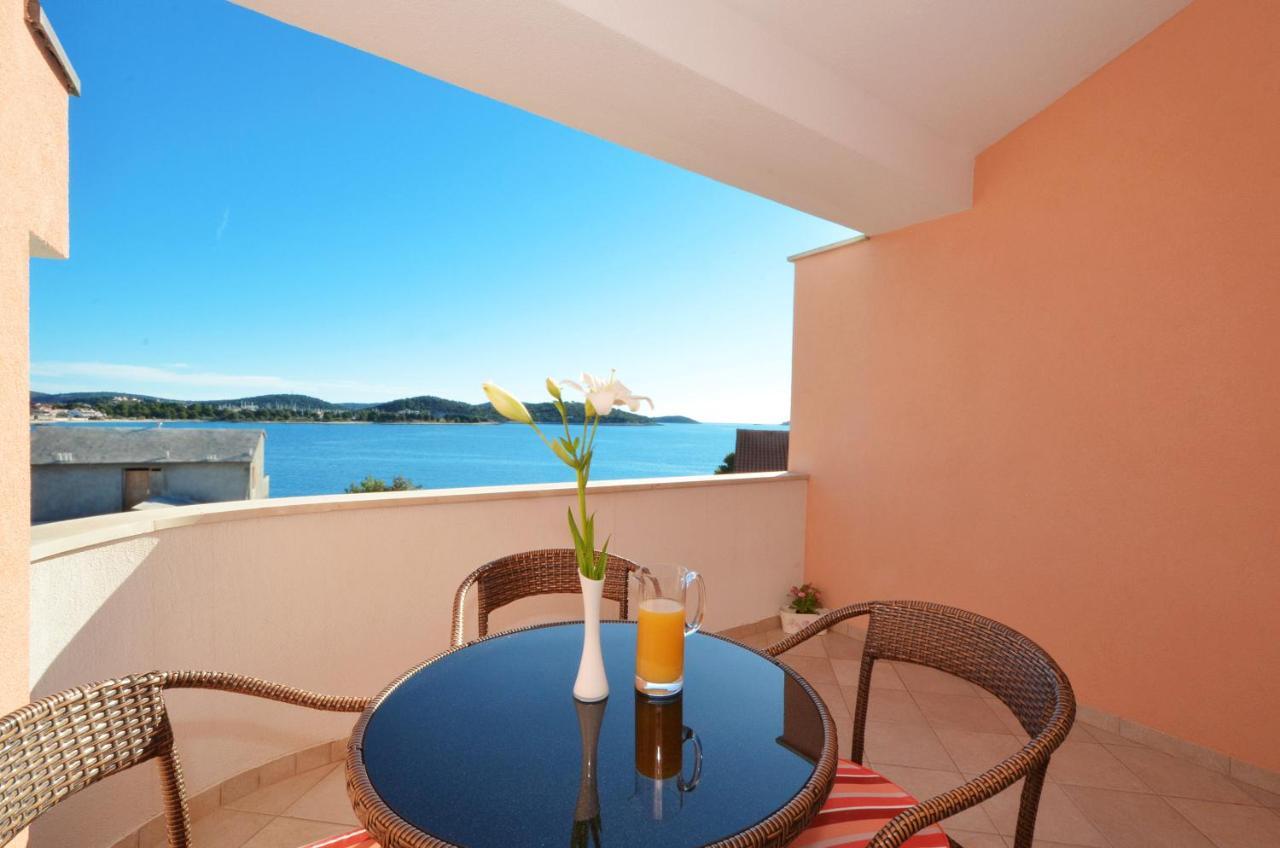 Apartmani Basic Rogoznica Rogoznica  Esterno foto