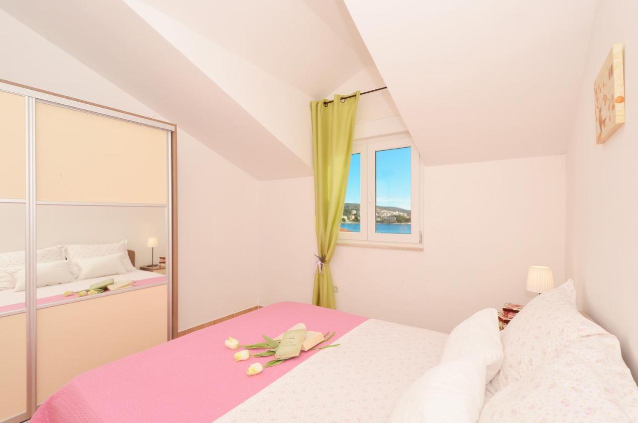 Apartmani Basic Rogoznica Rogoznica  Esterno foto