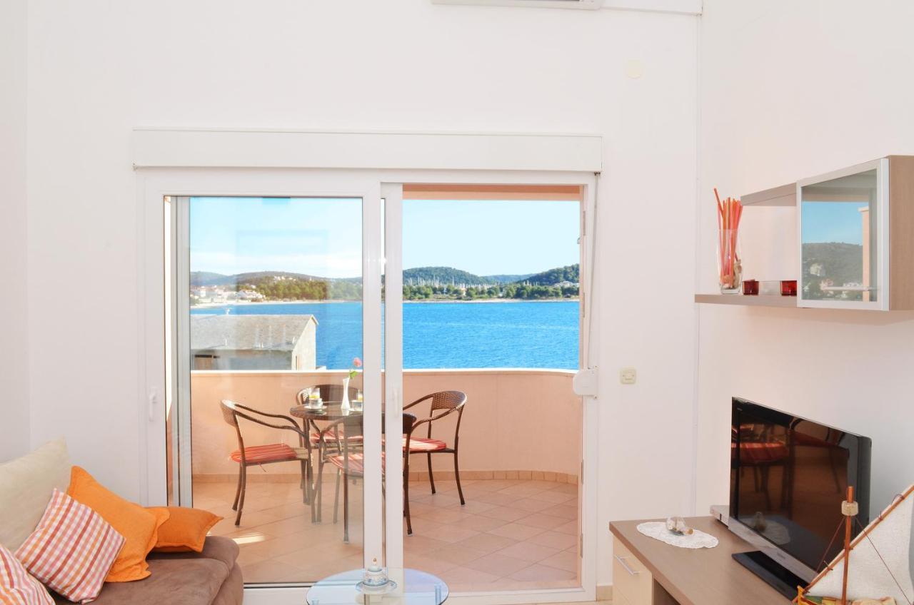 Apartmani Basic Rogoznica Rogoznica  Esterno foto