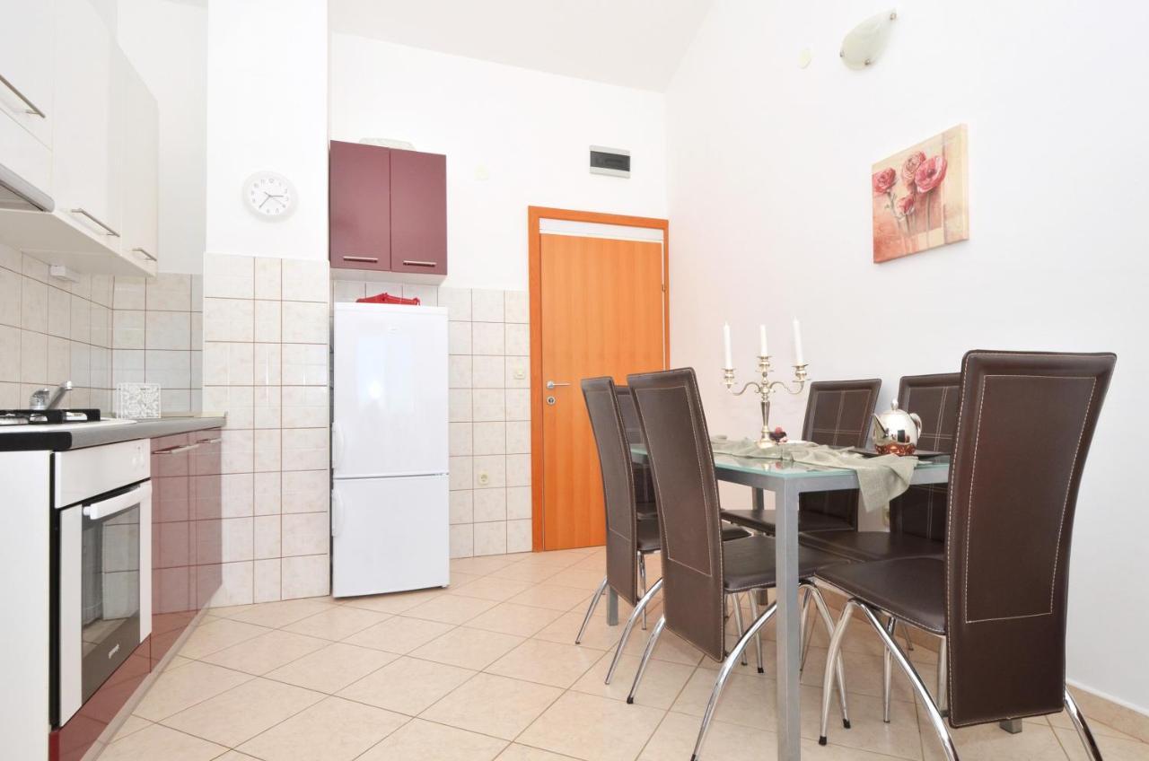 Apartmani Basic Rogoznica Rogoznica  Esterno foto