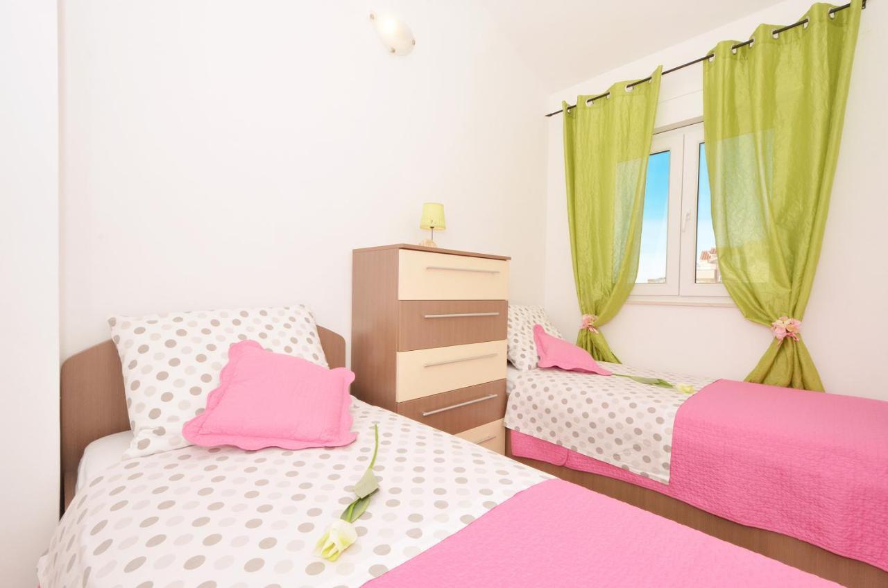 Apartmani Basic Rogoznica Rogoznica  Esterno foto